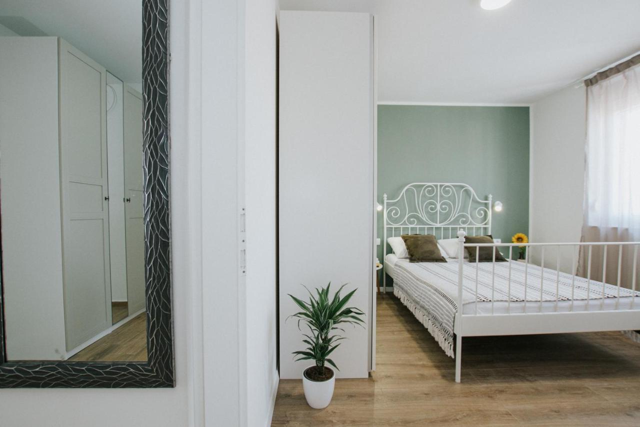 Eva'S Apartment Split Luaran gambar
